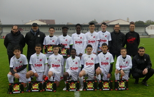 UN PARTENAIRE BRAVE LA PLUIE POUR ACCOMPAGNER LES U14 EN COUPE DE VENDÉE