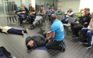 INITIATION AUX GESTES DE PREMIERS SECOURS POUR LES DIRIGEANTS