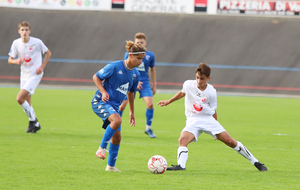 DOUCHE FROIDE POUR LES U17 CONTRE LES CHAMOIS NIORTAIS