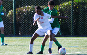 Quatre minutes de folie et une victoire pour nos U15 Région ! 