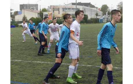 LES U17 RÉGION CARTONNENT CONTRE LA CHAPELLE-HEULIN