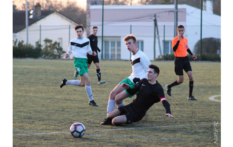U18 RÉGION : LA ROCHE VF PREND SA REVANCHE SUR LE LEADER CARQUEFOU