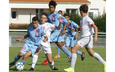U16 RÉGION : UNE BELLE VICTOIRE DE LA ROCHE VF 