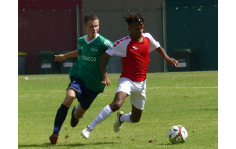 NETTE VICTOIRE DE LA TRÈS JEUNE ÉQUIPE U18 D1