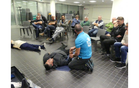 INITIATION AUX GESTES DE PREMIERS SECOURS POUR LES DIRIGEANTS