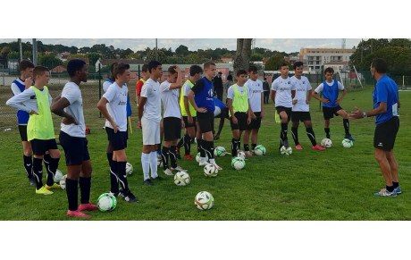 LES U16 ONT RECHAUSSÉ LES CRAMPONS