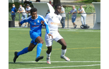 U16 : LA ROCHE VF CARTONNE CONTRE FONTENAY 
