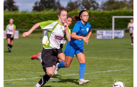 ENCORE UNE LARGE VICTOIRE DES U18 F AU POIRÉ SUR VIE