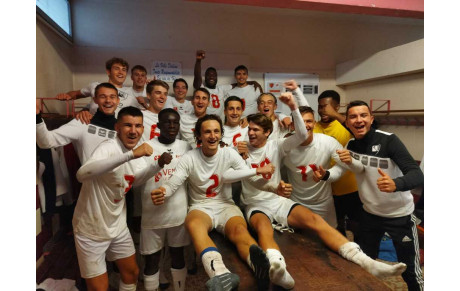 Les U18 vainqueurs au Mans FC